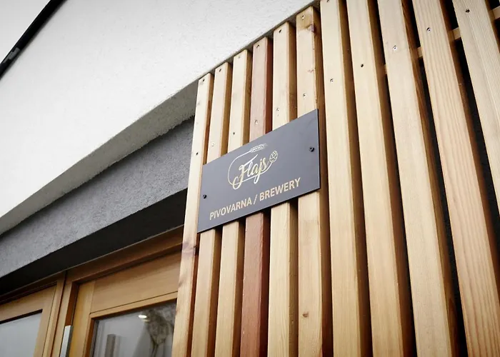 Turisticna Kmetija In Pivovarna Flajs Farm stay Zalec